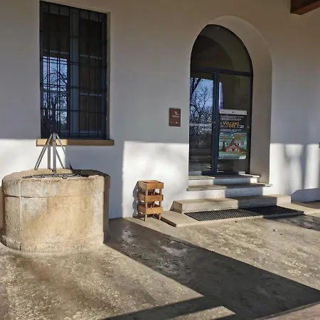 E Ostello, Parco Di Monza, Cascina Costa Alta *