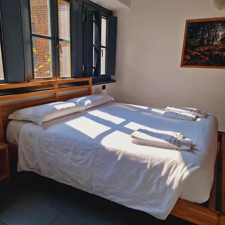 E Ostello, Parco Di Monza, Cascina Costa Alta *