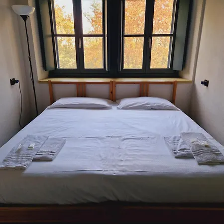 E Ostello, Parco Di Monza, Cascina Costa Alta *