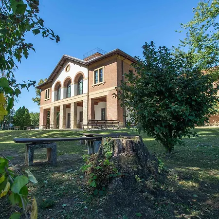 E Ostello, Parco Di Monza, Cascina Costa Alta Auberge de jeunesse *