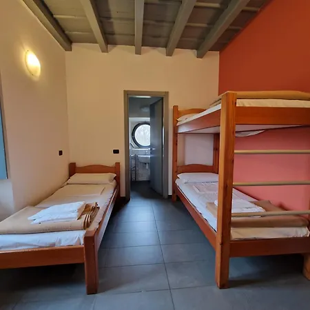 호스텔 E Ostello, Parco Di Monza, Cascina Costa Alta 몬차