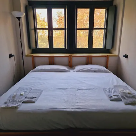 E Ostello, Parco Di Monza, Cascina Costa Alta 호스텔 몬차