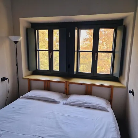 E Ostello, Parco Di Monza, Cascina Costa Alta 호스텔 몬차